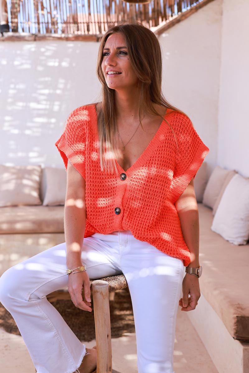 Gilet sans manches maille orange effet crochet col V boutons écaille