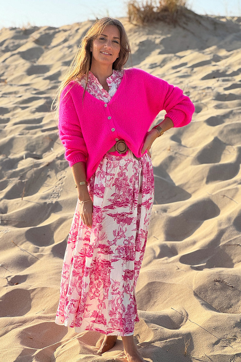 Gilet uni fuchsia fluo en maille fine avec petits boutons nacrés