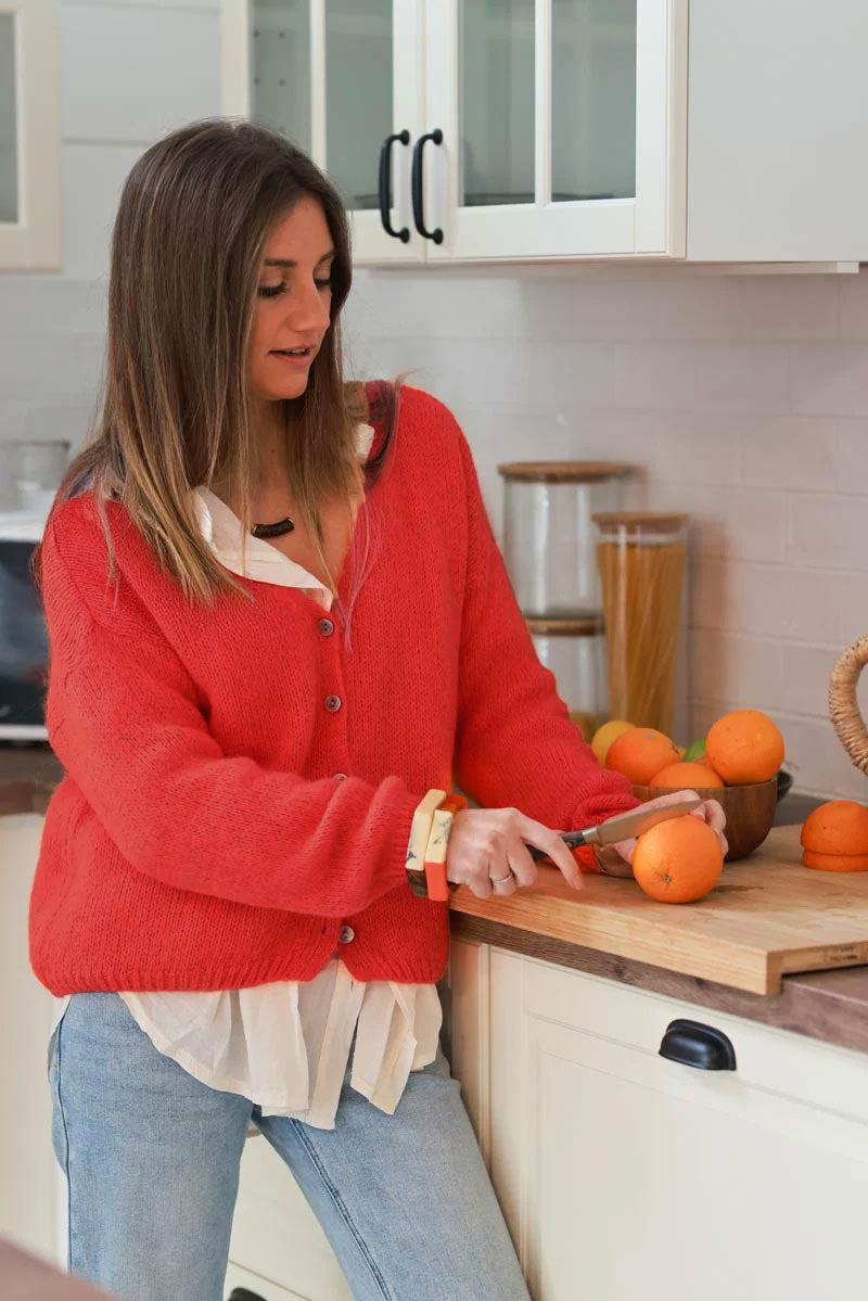 Gilet uni brique en maille avec petits boutons nacrés