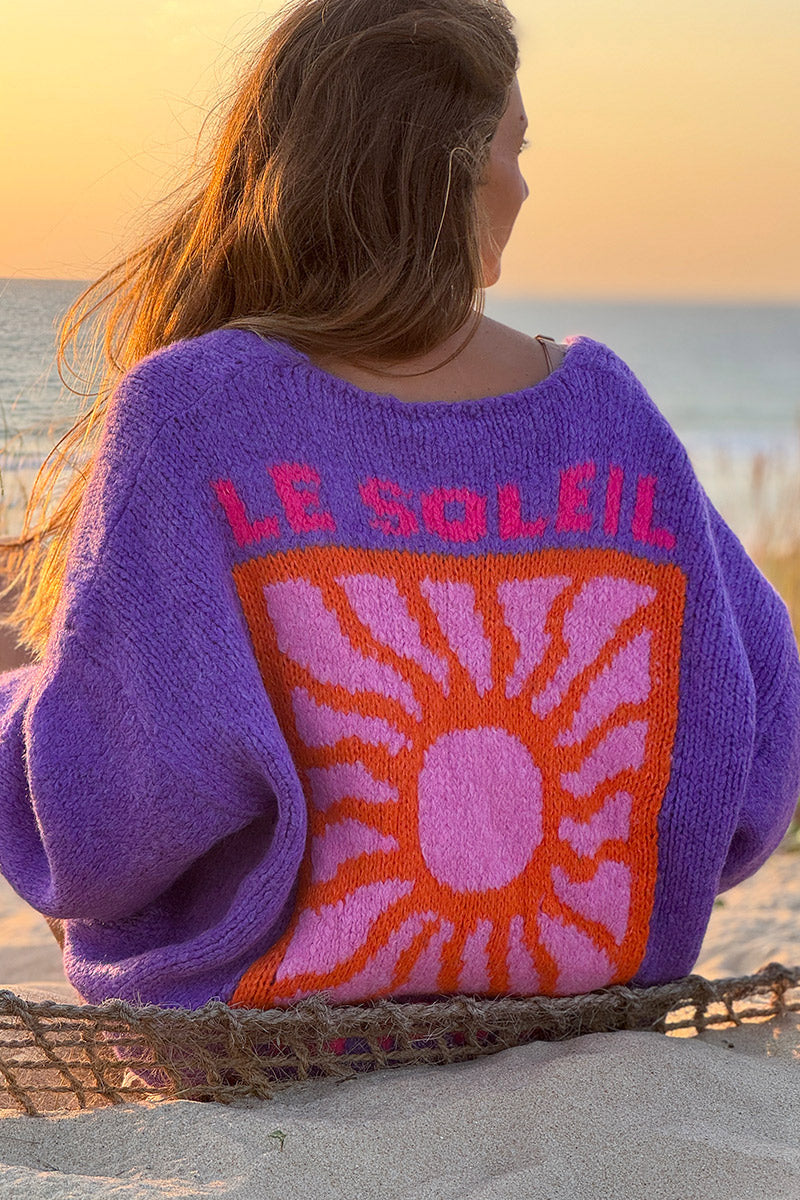 Gilet violet en grosse maille avec gros boutons le Soleil manches bouffantes