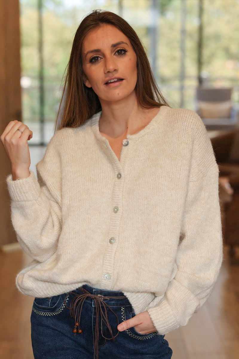 Super soft round neck cardigan Beige with mother of pearl buttons