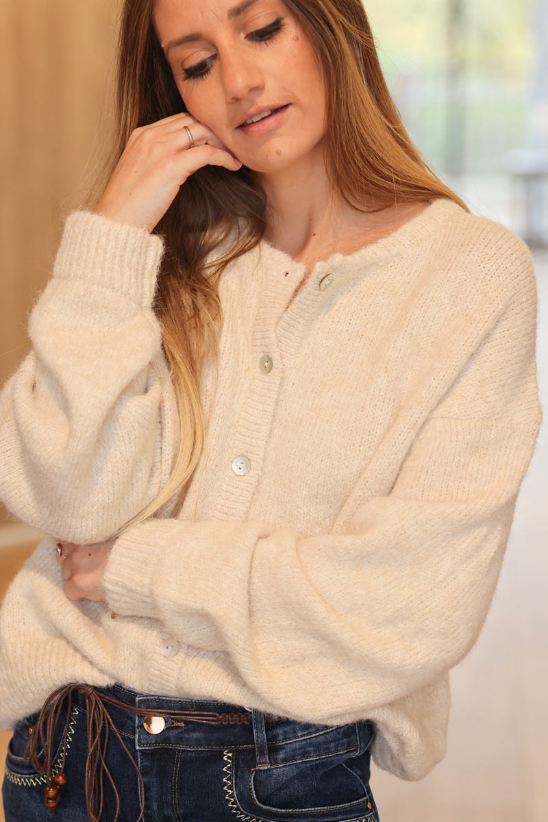 Super soft round neck cardigan Beige with mother of pearl buttons