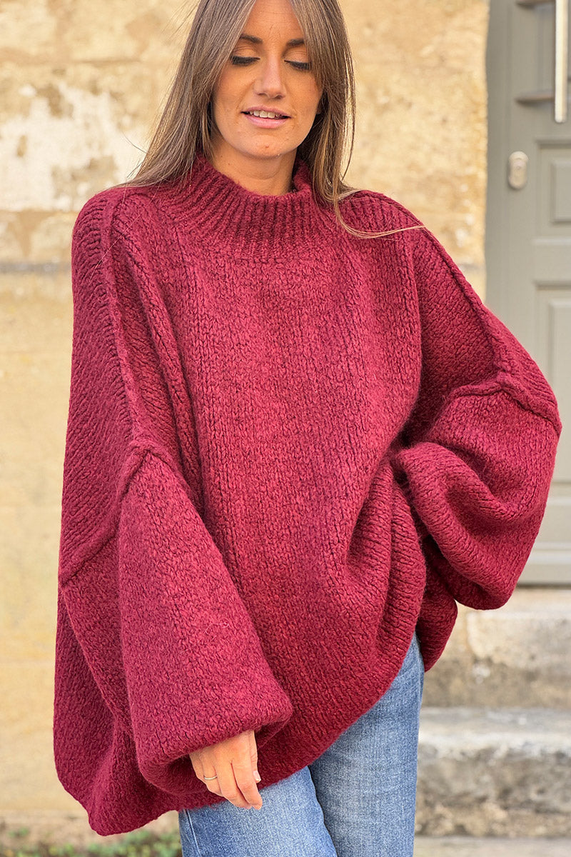 Gros pull large bordeaux en maille chaude couture apparente