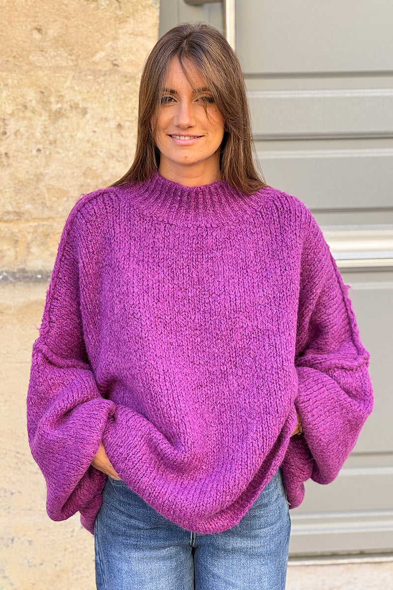 Gros pull large violet en maille chaude couture apparente