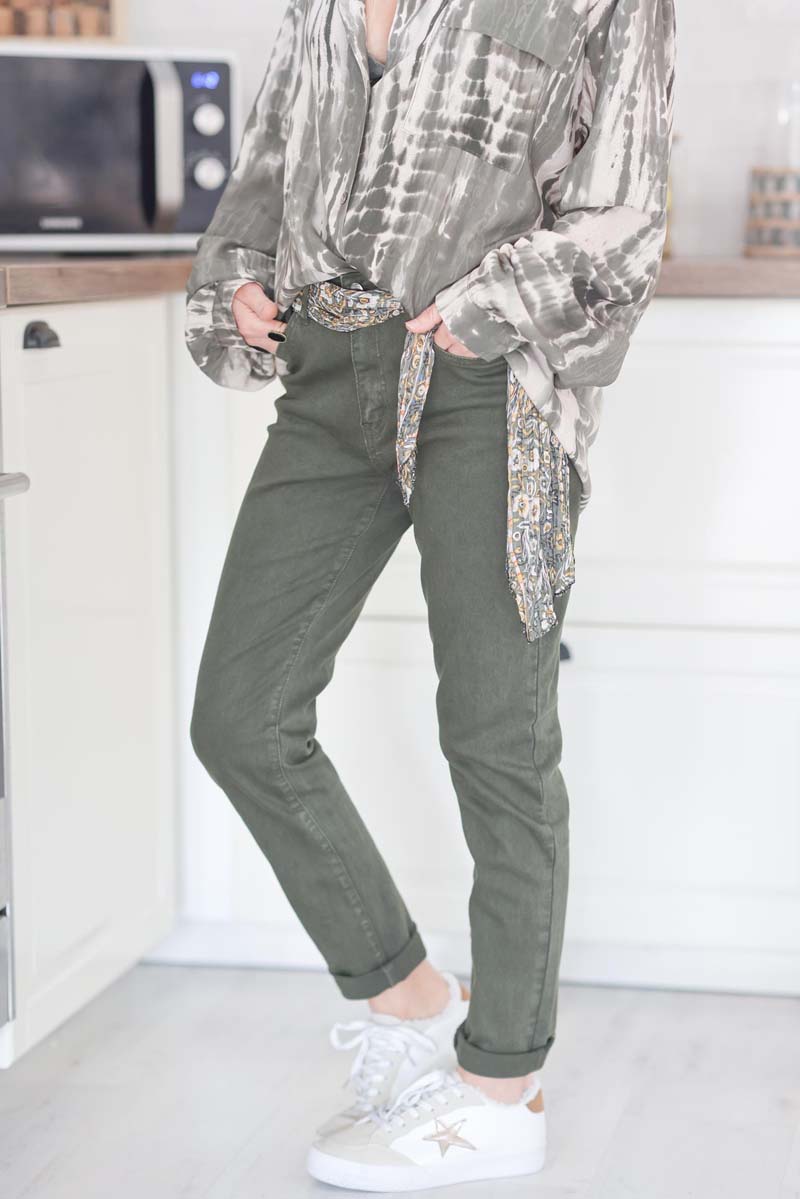 Jean basique kaki ceinture florale avec dore E185 (1)