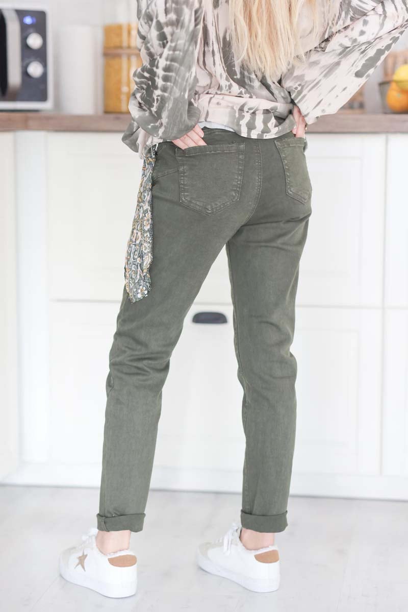 Jean basique kaki ceinture florale avec dore E185 (1)