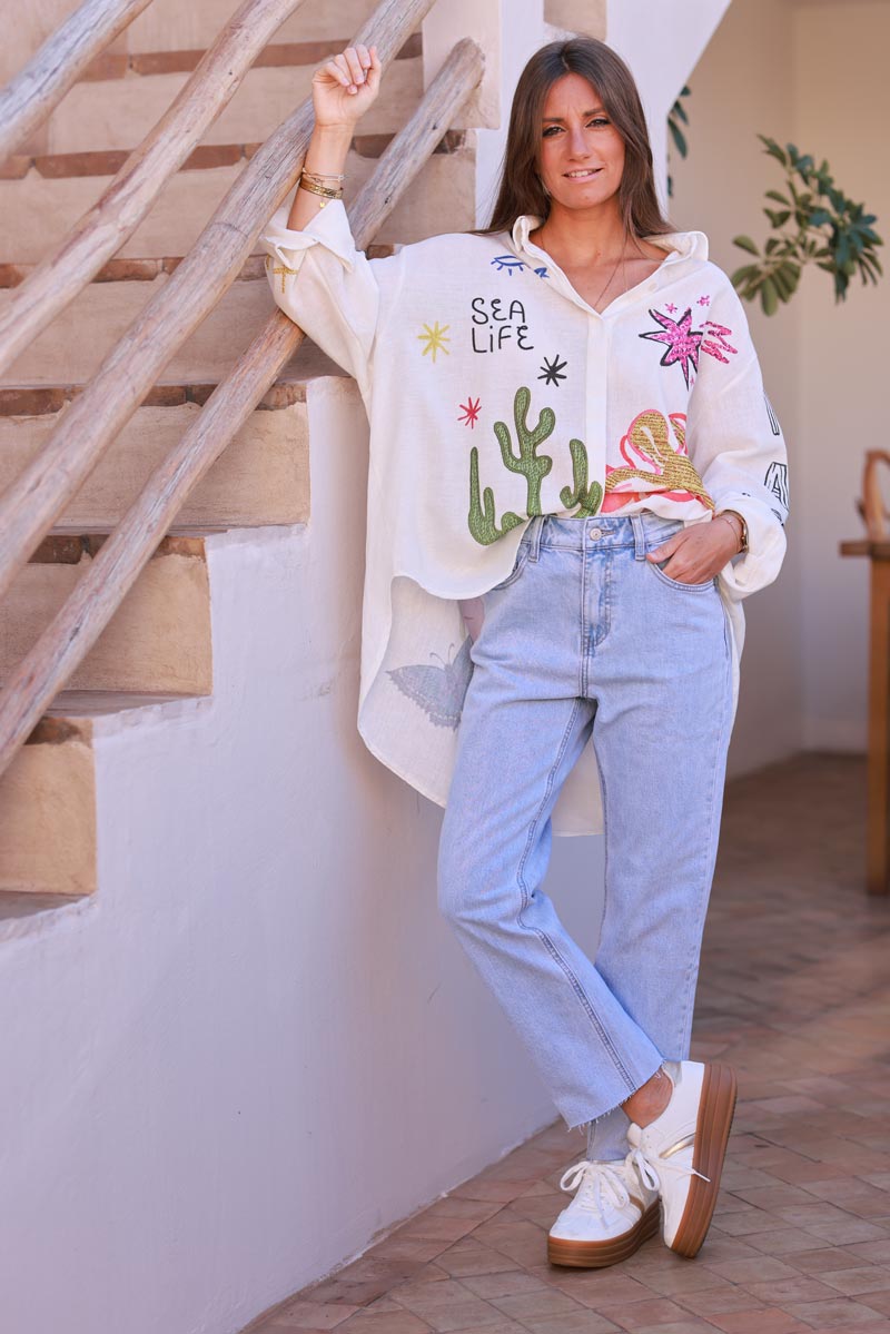 Jean délavage clair coupe droite détail cropped