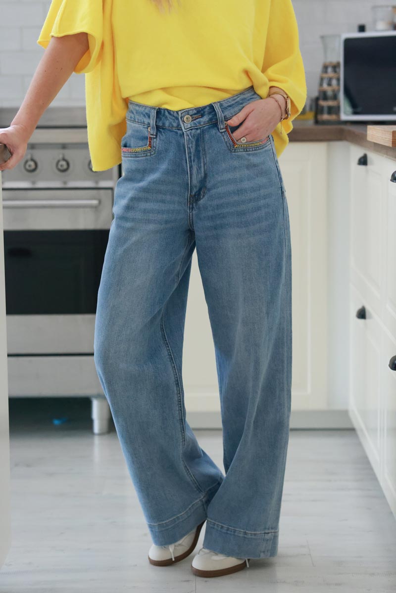 Light Wash Distressed Stovepipe Jeans with Embroidered Pocket