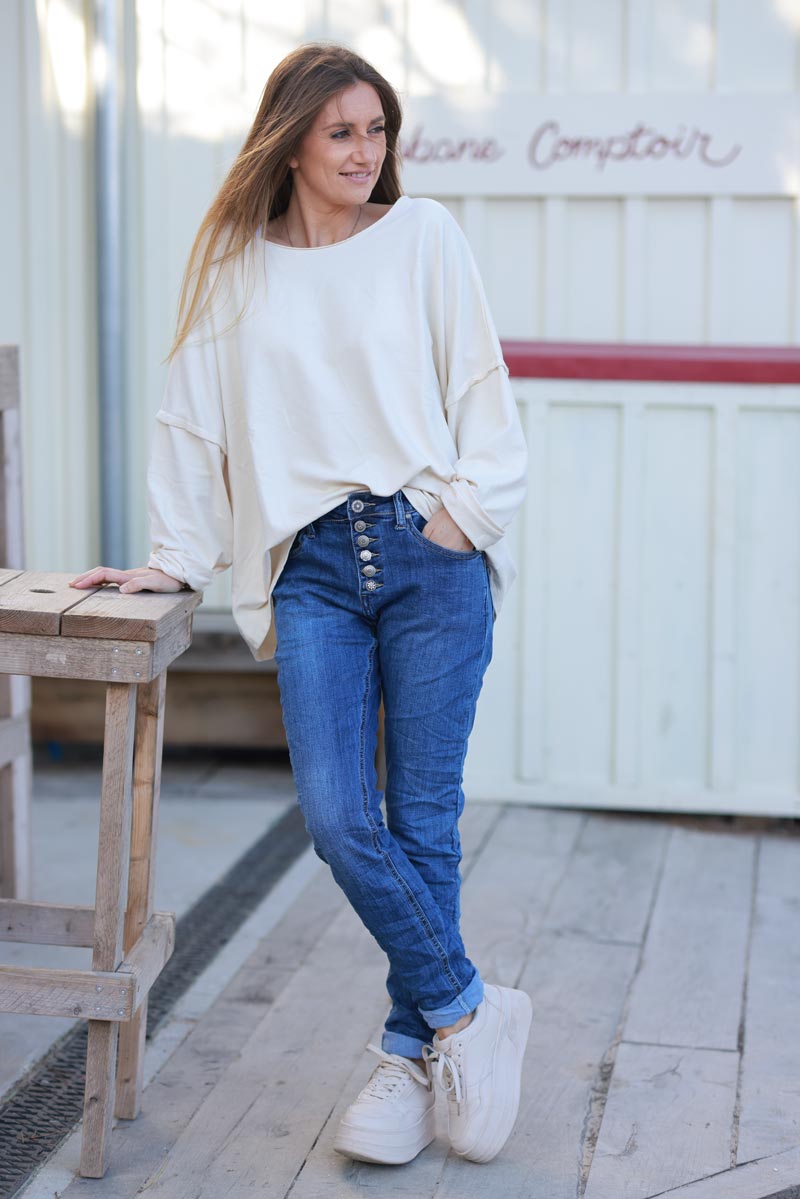 Jean délavé slim boutons originaux fantaisie et strass