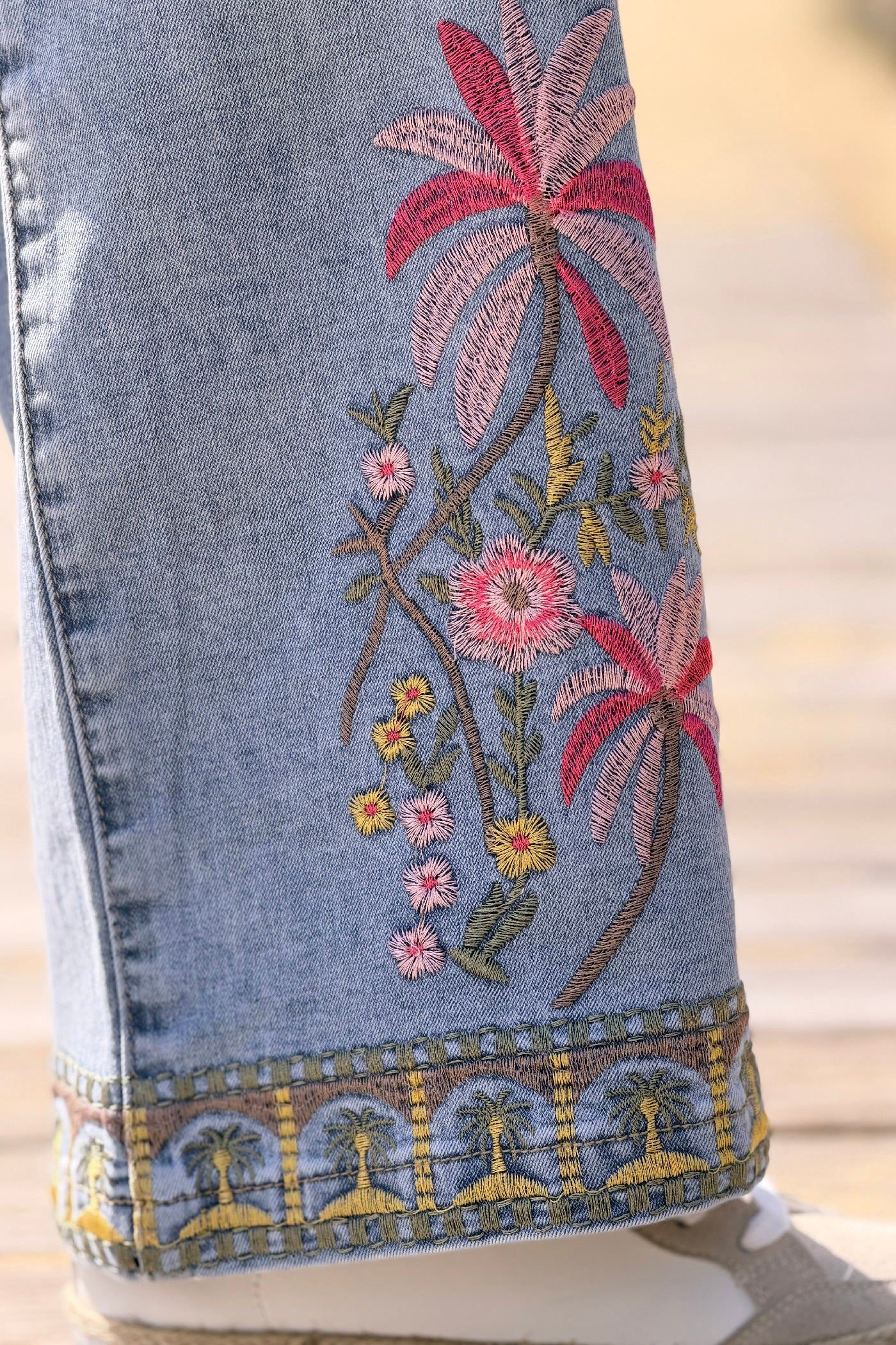 Chambray Embroidered Tropical Border Print Wide-Leg Jeans