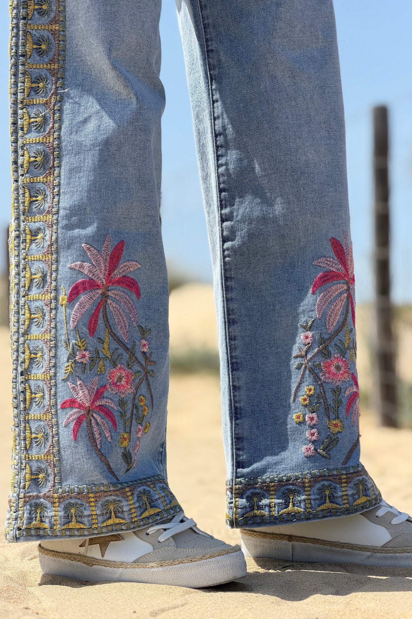 Chambray Embroidered Tropical Border Print Wide-Leg Jeans