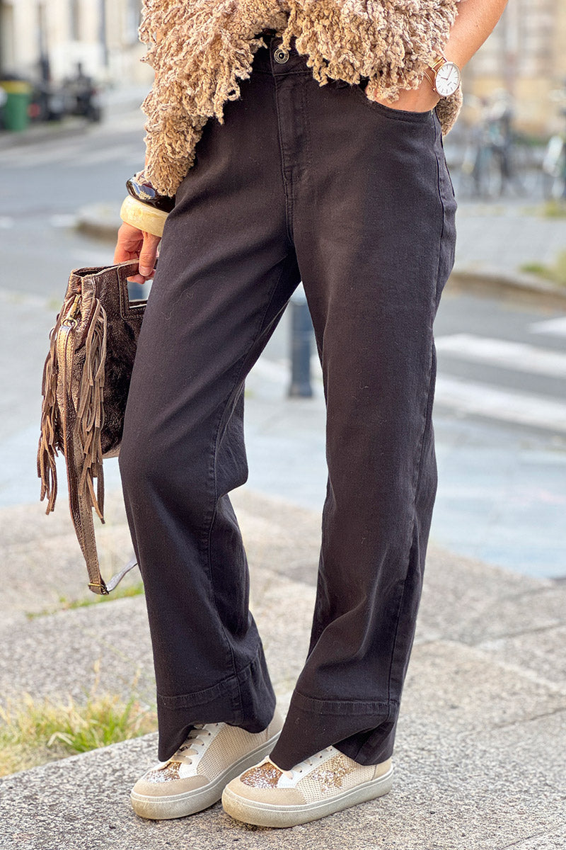 Black Roll-Cuff Jeans