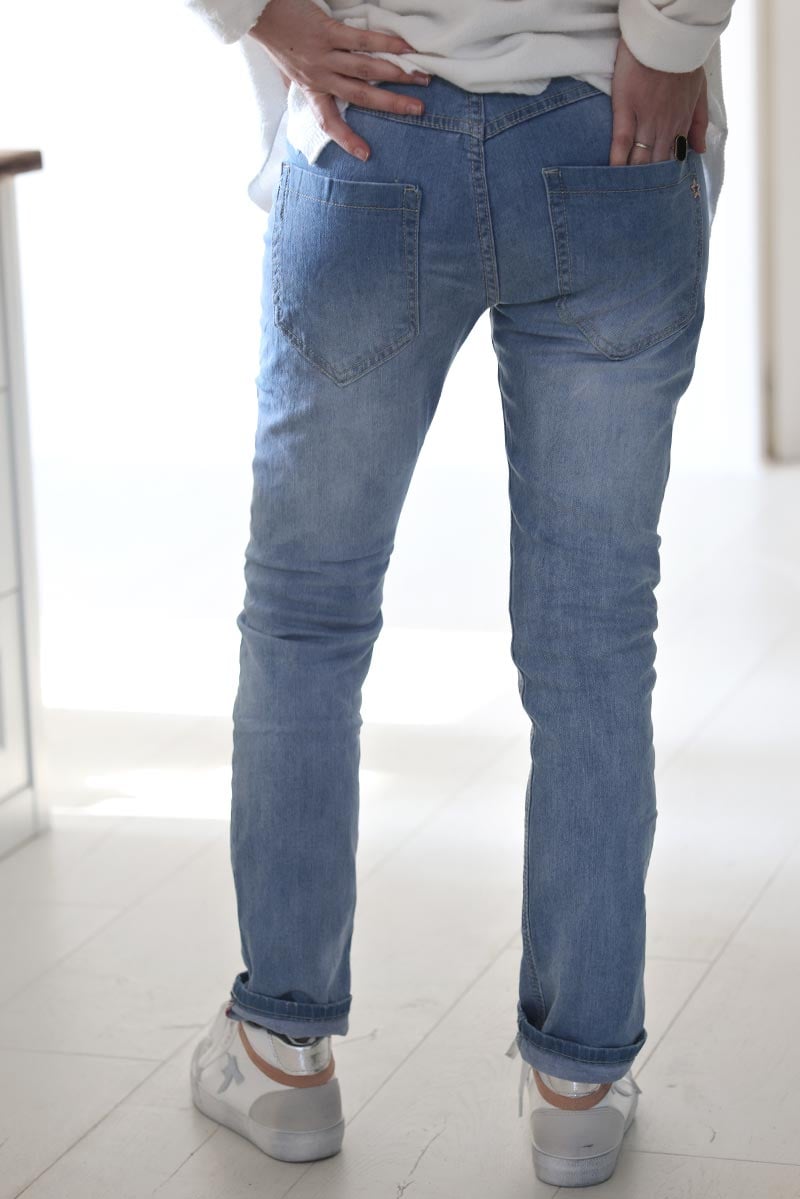 Jean slim délavé clair boutons fantaisies turquoise argentée pantalon pour femme G003