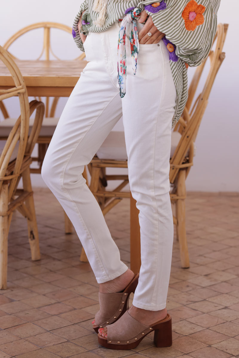 Off white stretch slim fit jeans with motif scarf belt