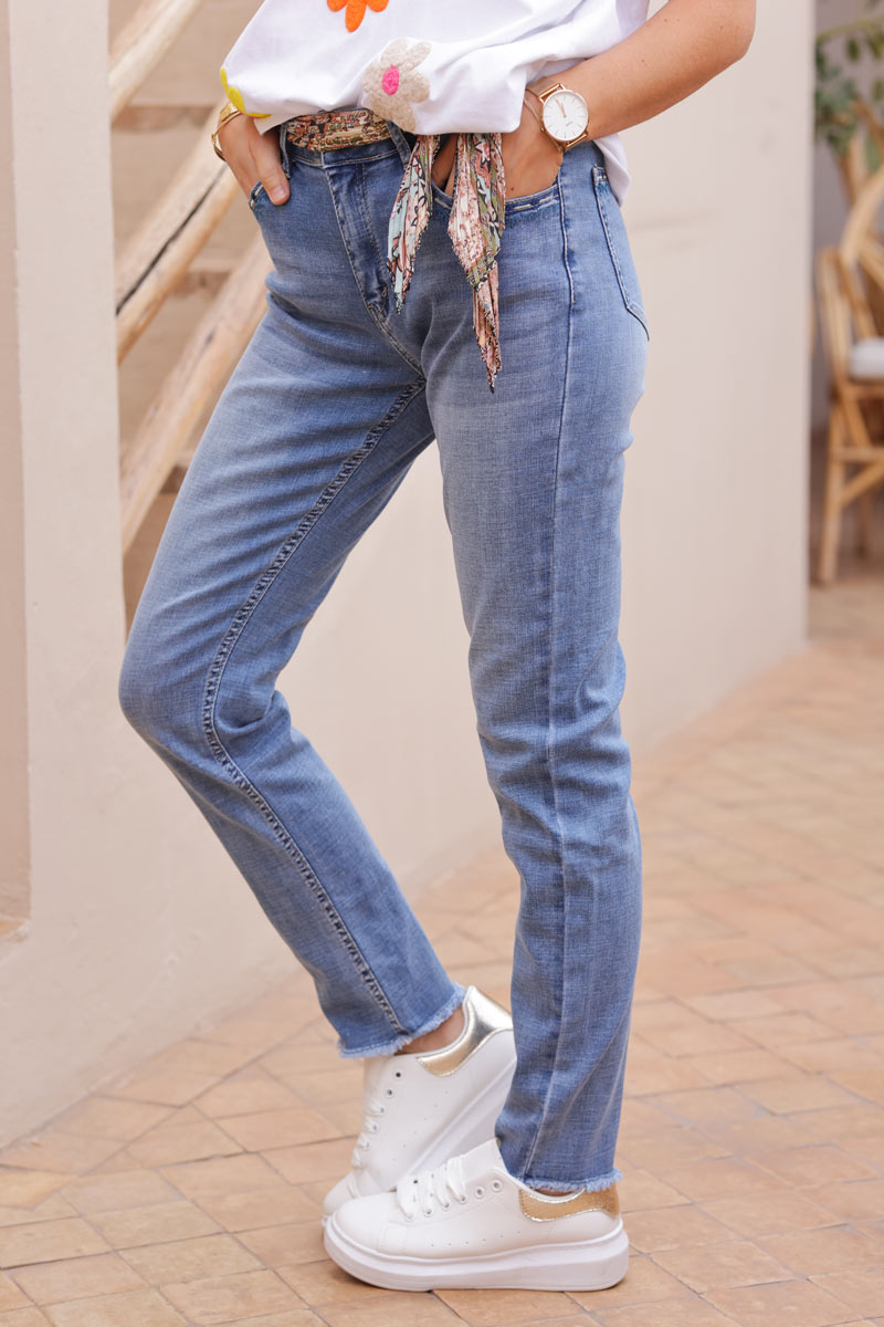 Slim fit stretch jeans with pocket embroidery and scarf belt