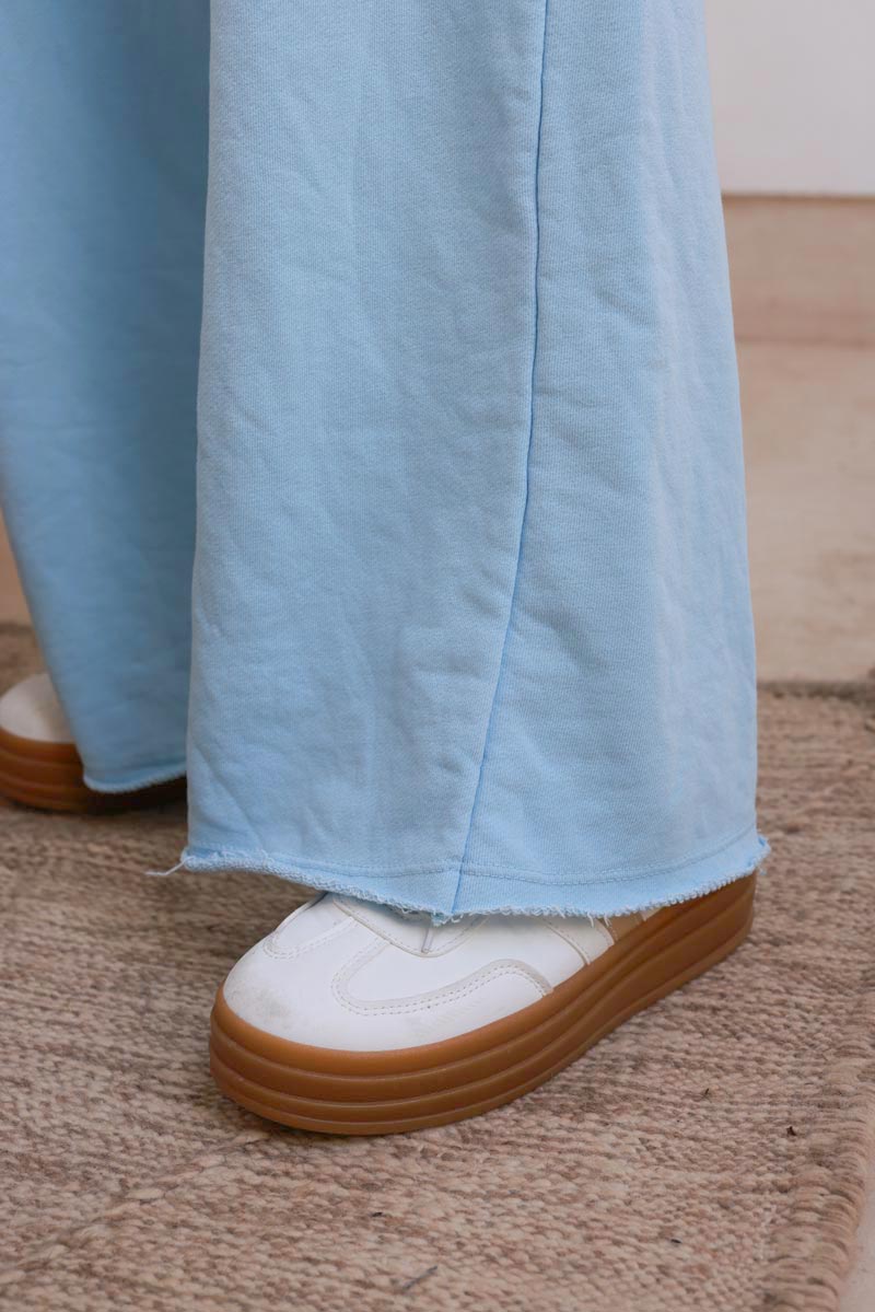 Jogging bleu ciel confort large wide leg détail effiloché ceinture élastique