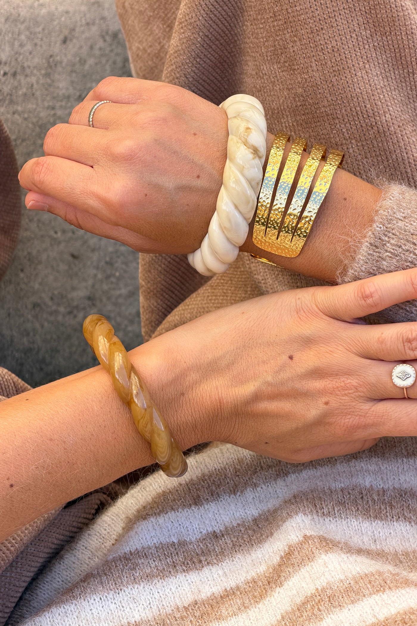 Brown Tortoise Twisted Resin Bangle