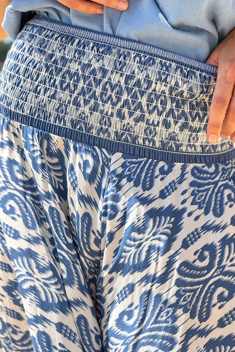 Jupe culotte fluide imprimé oriental bleu jean ceinture smockée