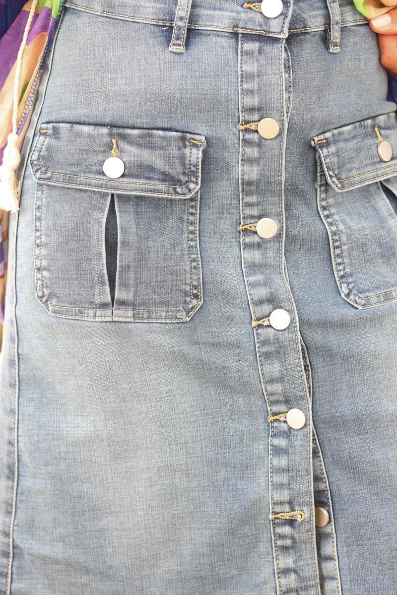Jupe en jean delave boutonnee et poches G136 (1)