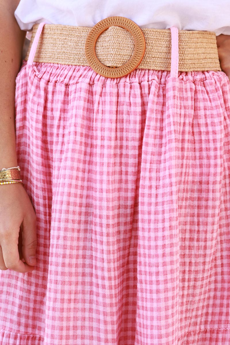 Jupe longue en gaze de coton carreaux vichy rose avec ceinture raphia