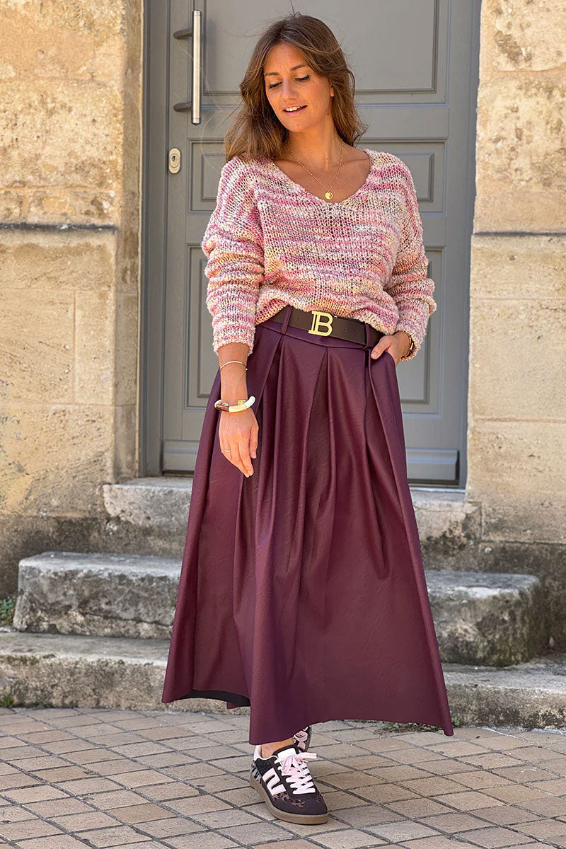 Jupe longue en simili cuir aubergine avec ceinture