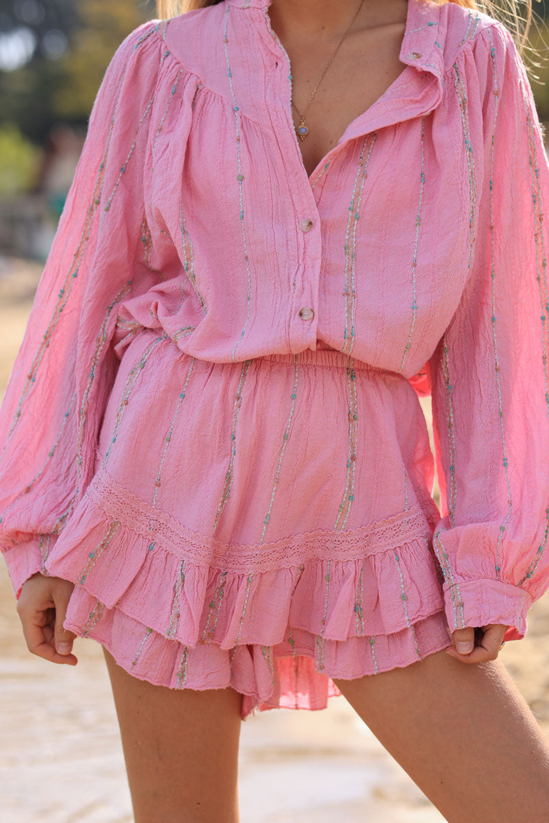 Jupe short rose en coton effet piqué fils brillants et multicolores