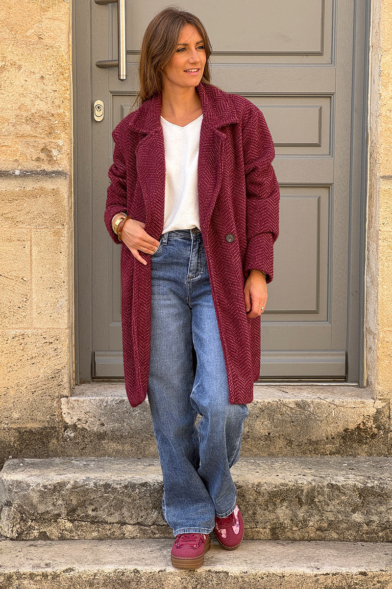 Manteau aubergine long et doux en maille chenille