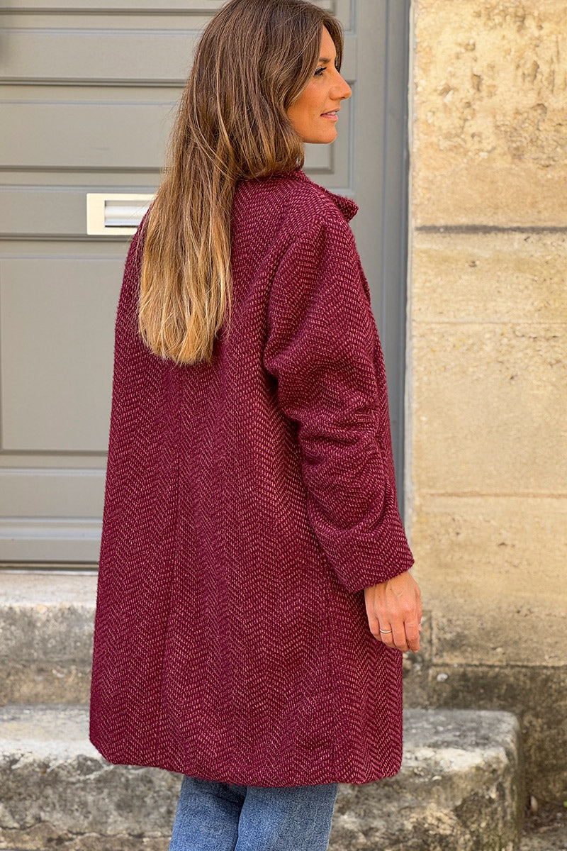Manteau aubergine long et doux en maille chenille