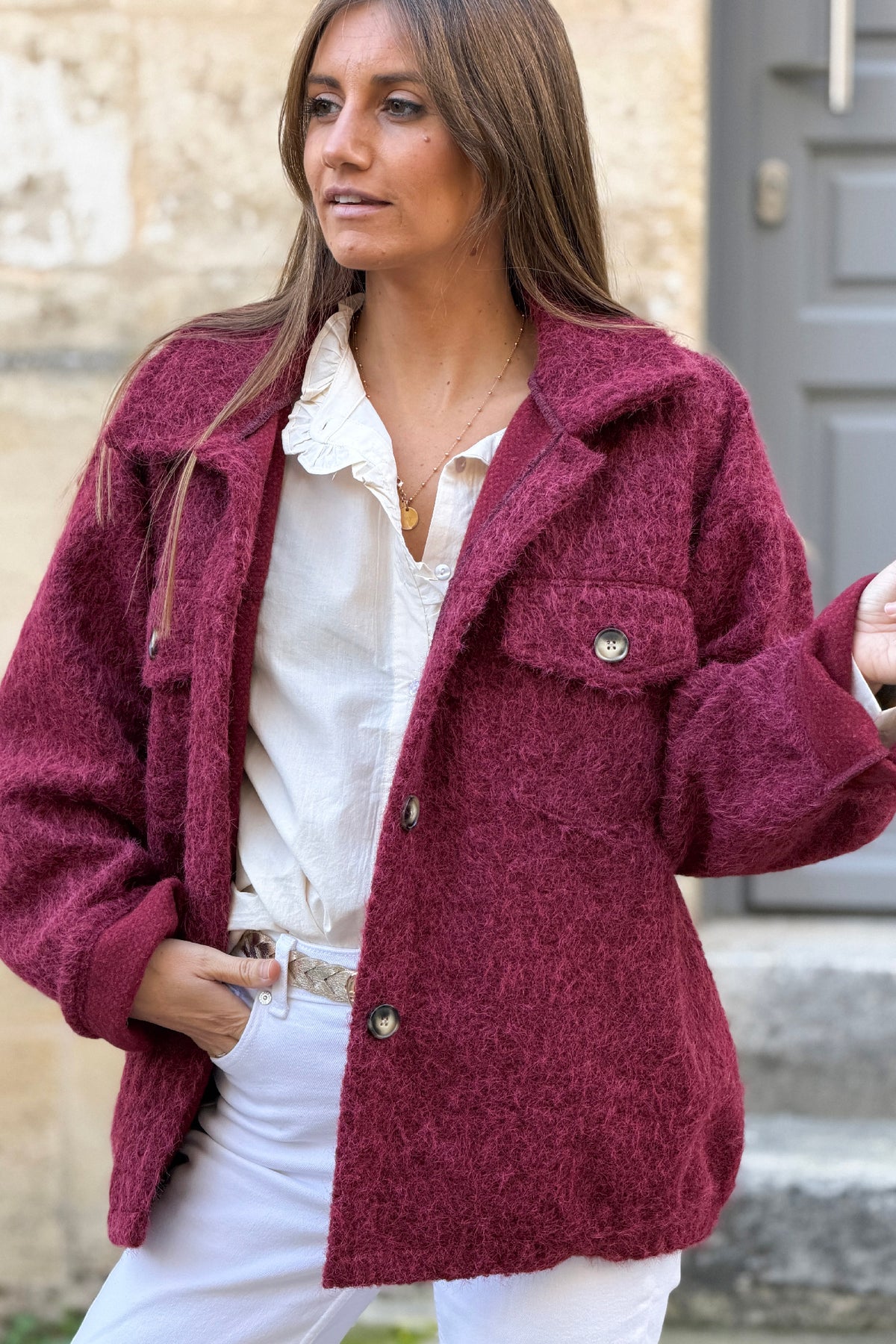 Manteau bordeaux chiné effet bouclettes poches et boutons écaille