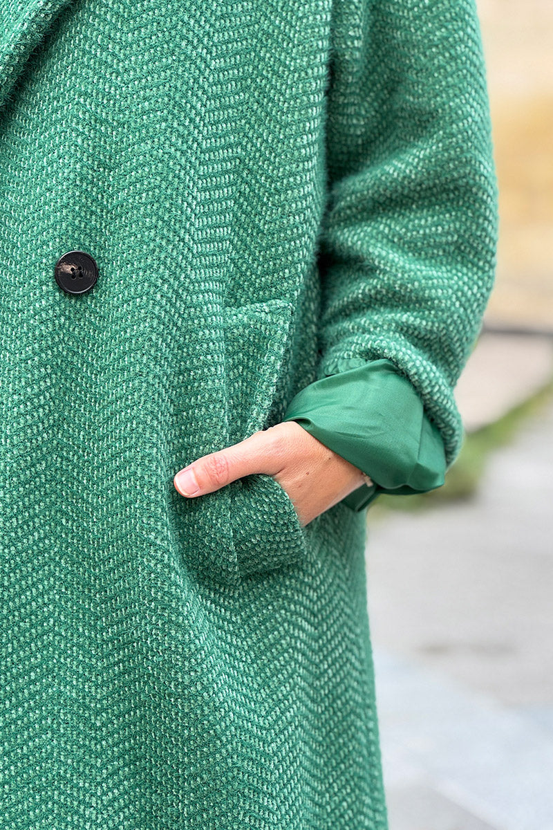 Manteau vert long et doux en maille chenille