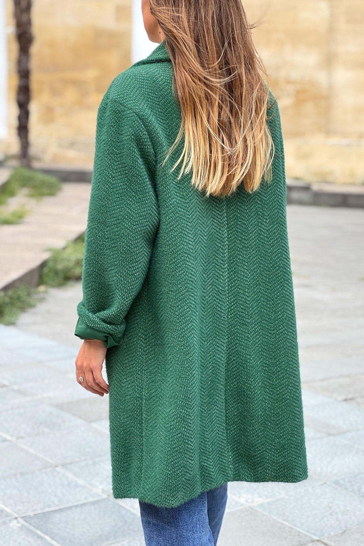 Manteau vert long et doux en maille chenille