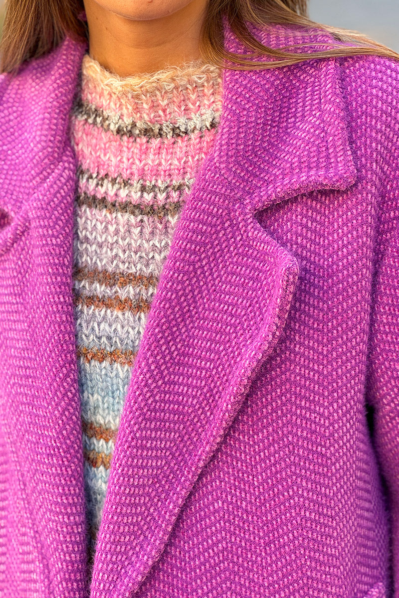 Manteau violet long et doux en maille chenille