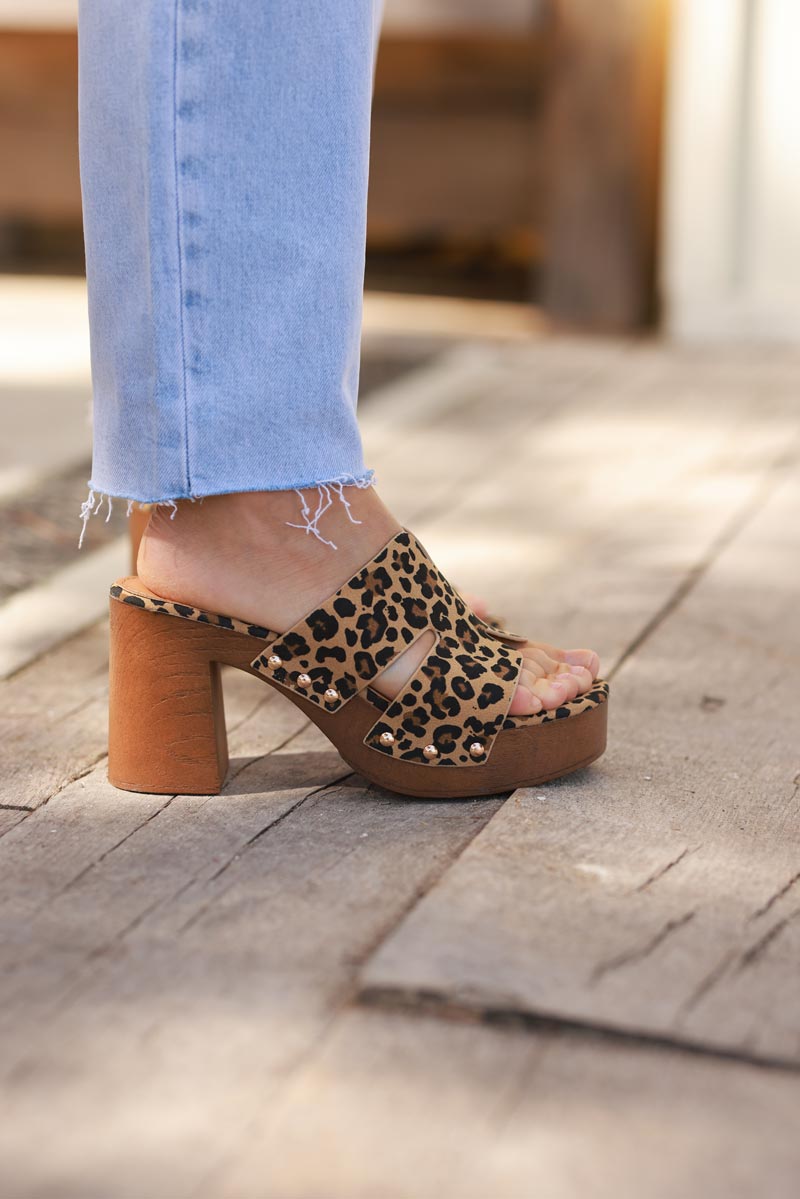 Leopard Print Peep-Toe Platform Clogs