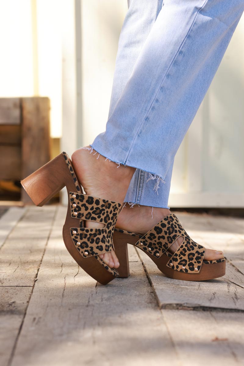 Leopard Print Peep-Toe Platform Clogs