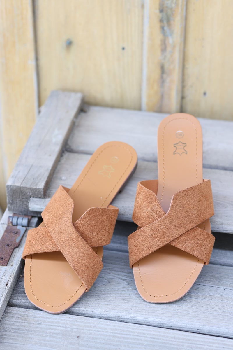 Camel crossover sandals with a tapered square toe