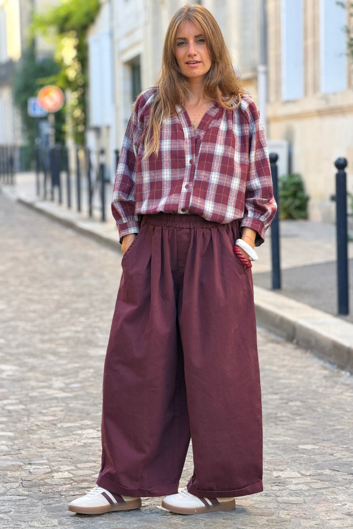Pantalon aubergine coupe ballon confort taille élastique