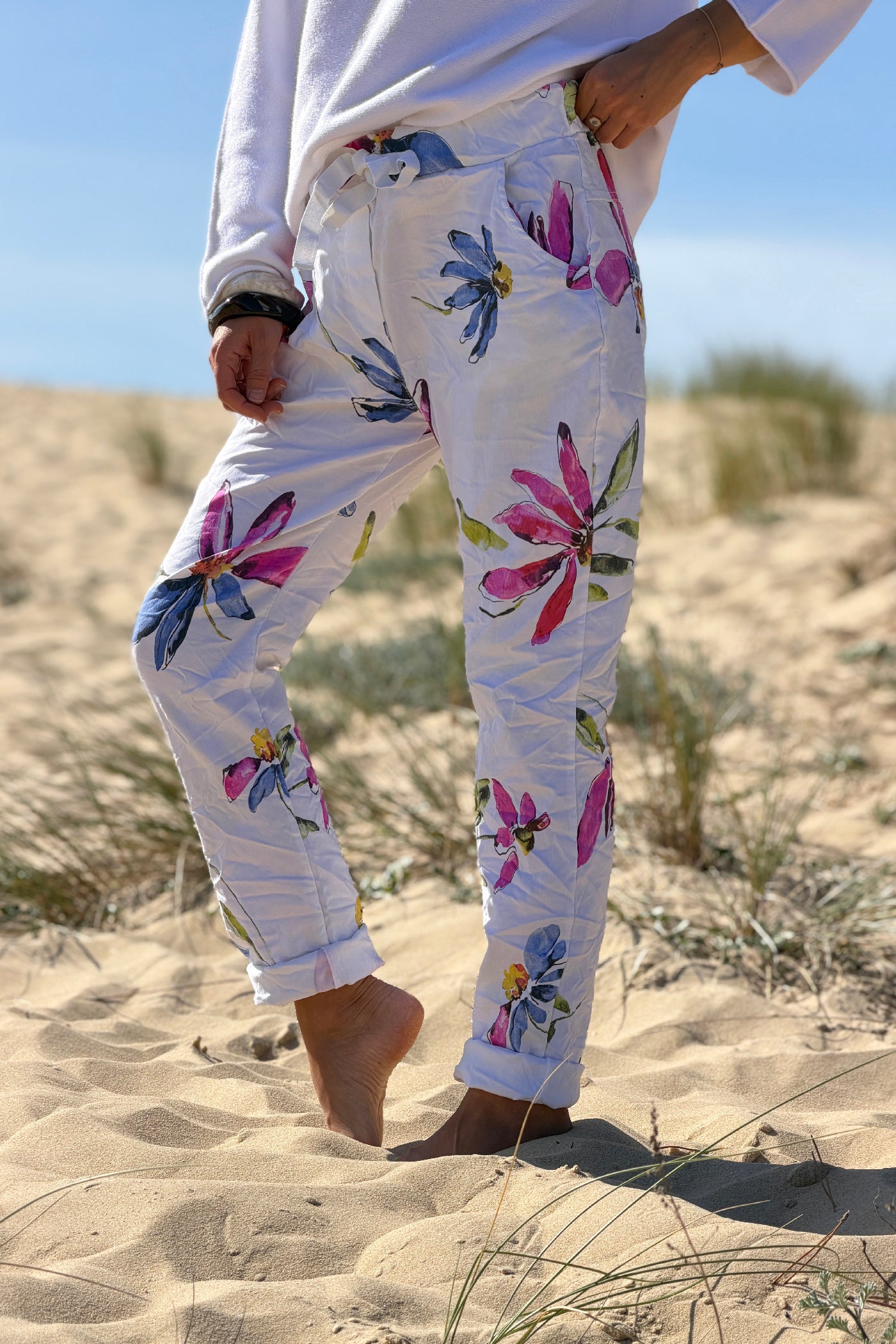 White Floral Art Print Pull-On Pants