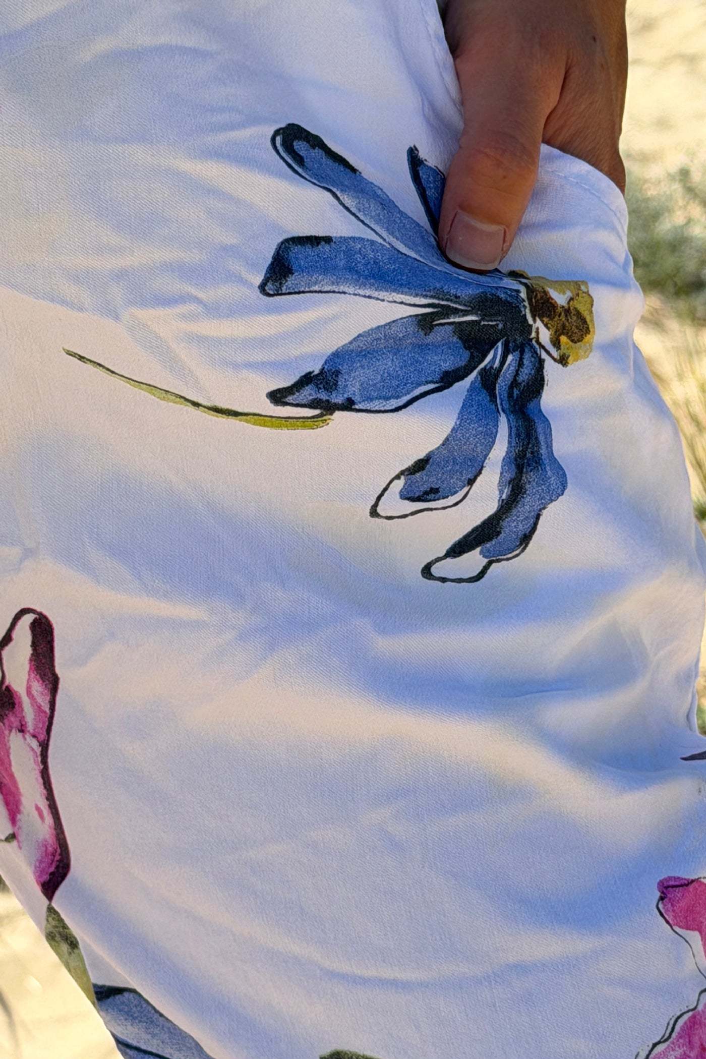 White Floral Art Print Pull-On Pants