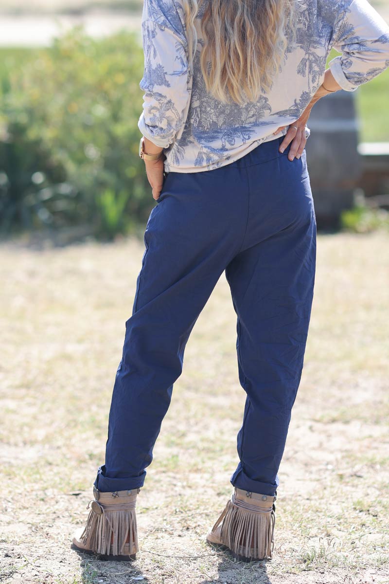 Pantalón elástico confort azul marino con cinturilla elástica