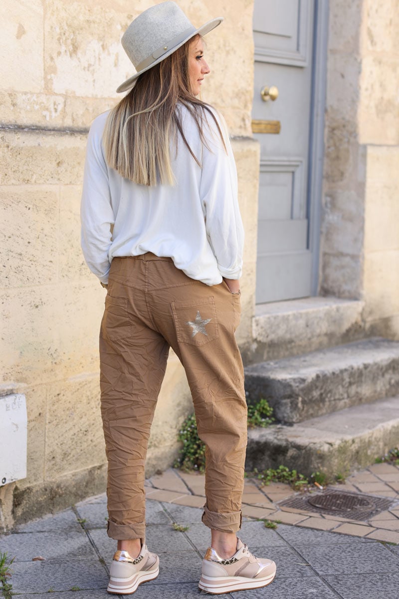 Pantalon camel confort en toile stretch special Belle et Ronde etoile brillante H076 (1)