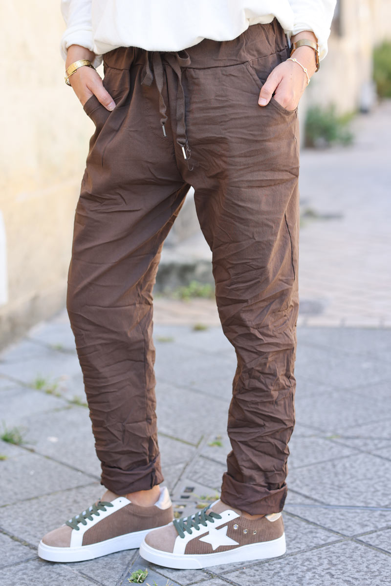Pantalon chocolat confort en toile stretch special Belle et Ronde etoile brillante H127 (1)