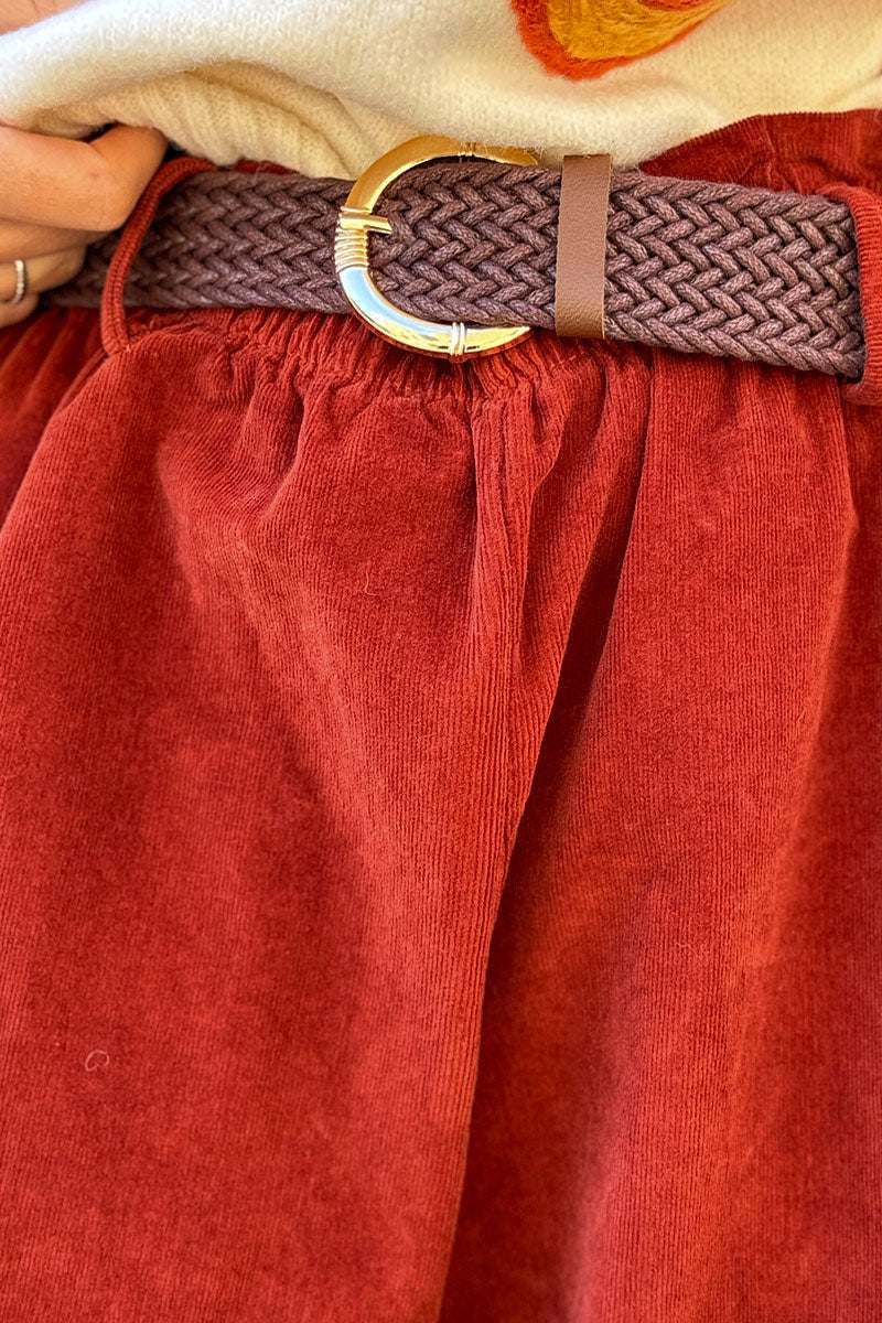 Pantalon en velours côtelé terracotta stretch coupe large wide leg ceinture tressée