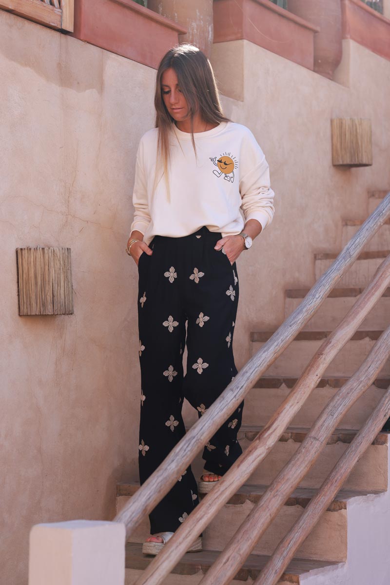 Pantalon fluide coupe tailleur noir broderie fleurs beige