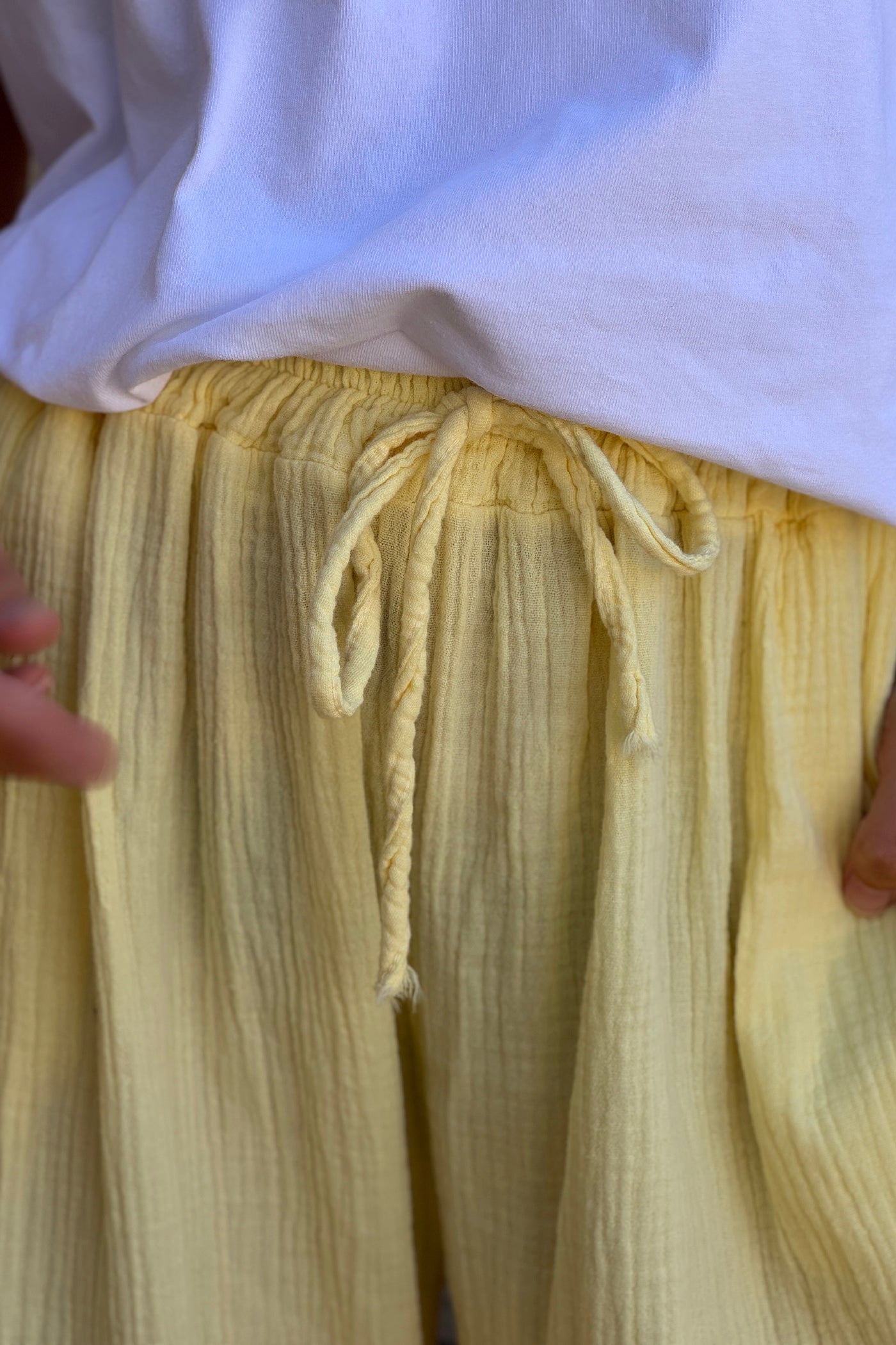 Pantalon jaune droit en gaze de coton ceinture élastique