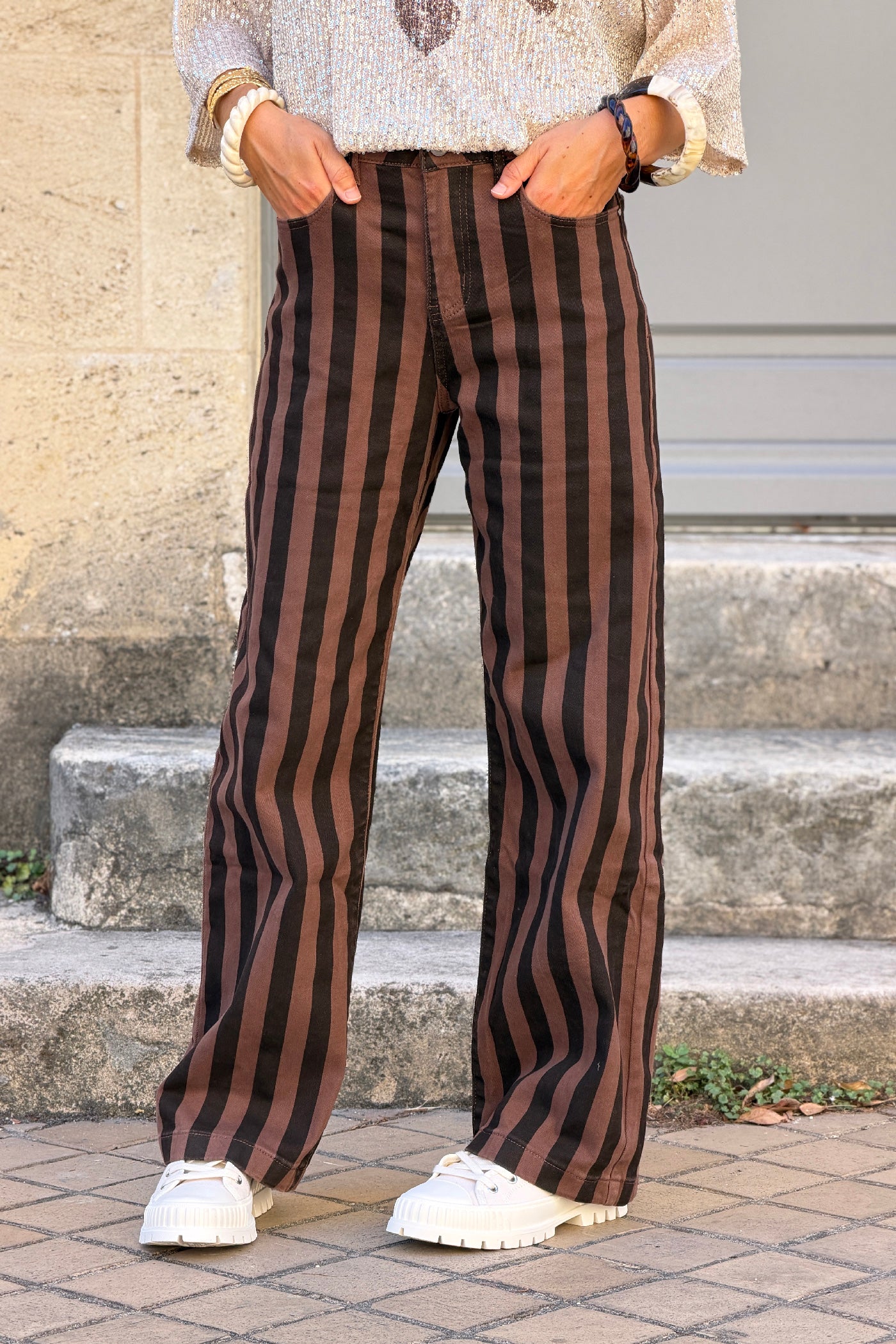 Pantalon jean rayures verticales chocolat et marron wide leg