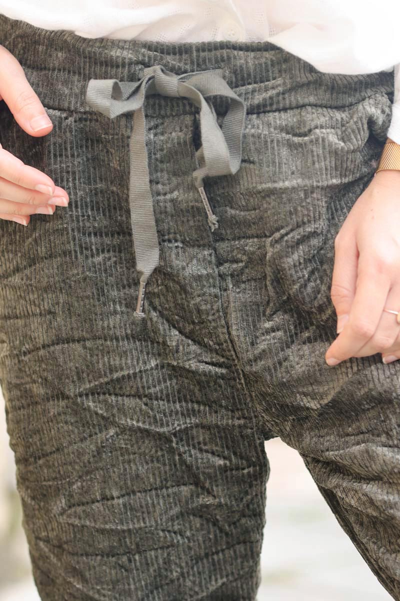Pantalon kaki confort stretch et souple en velours cotele E213 (1)