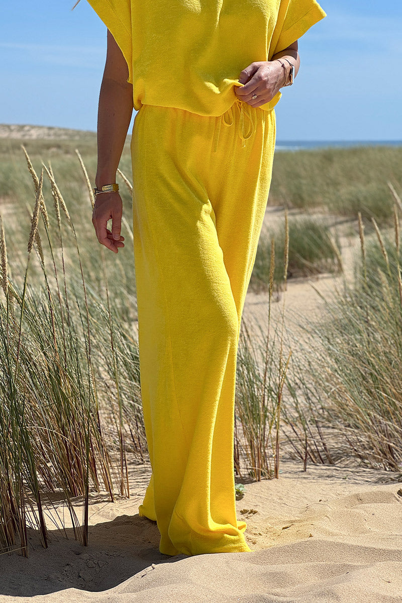 Pantalon large wide leg jaune et confort en éponge ceinture élastique