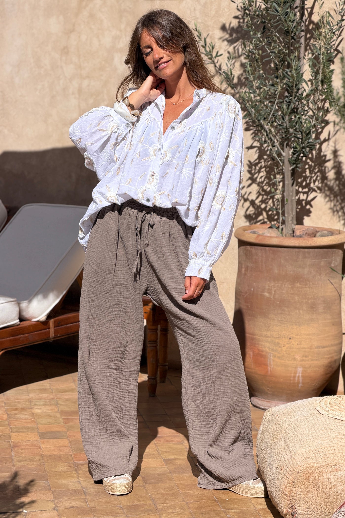 Pantalon marron droit en gaze de coton ceinture élastique