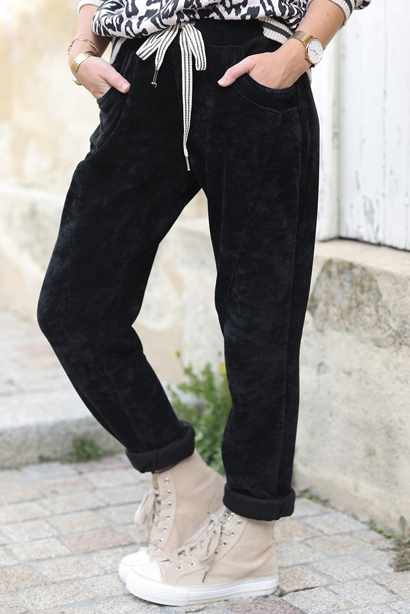 Pantalon stretch noir en velours cotele Horizons Lointains