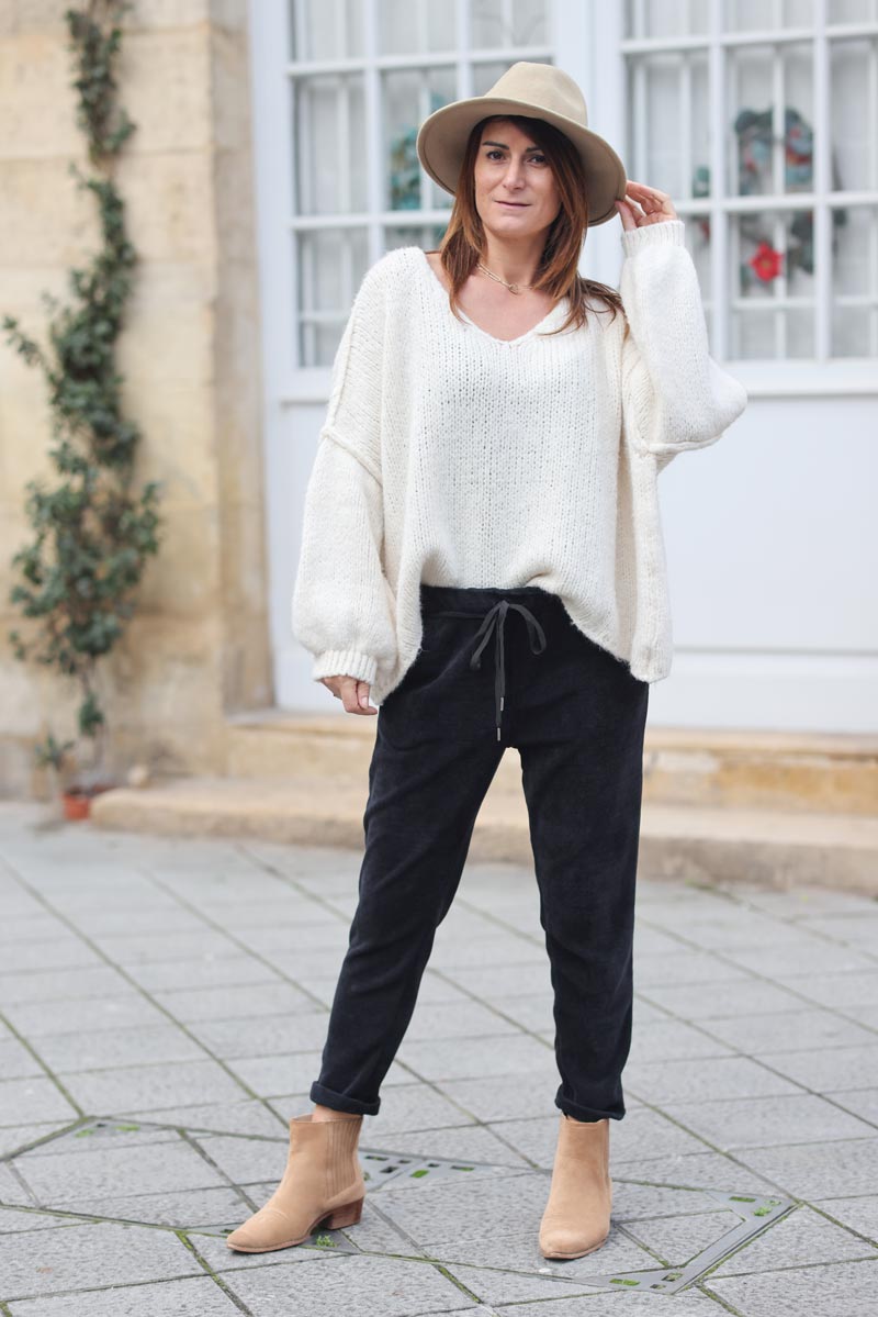 Pantalon noir en petit velours cotele souple ceinture elastique g270 (1)